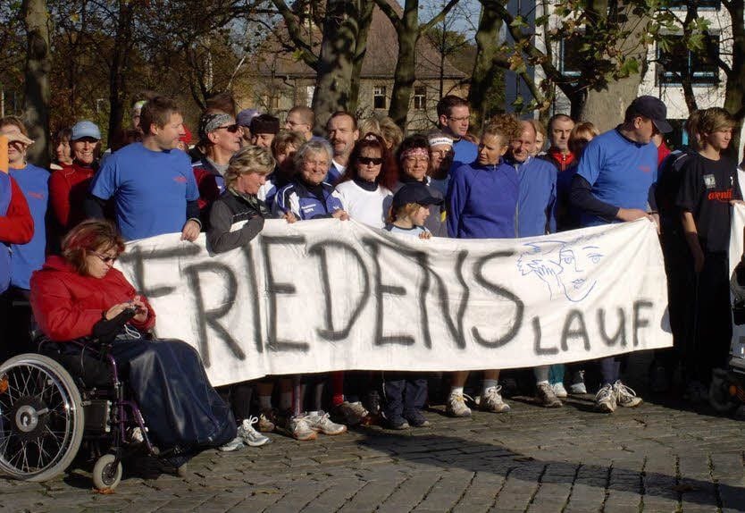 Zum 11. Mal startet am Sonntag der Dessauer Friedenslauf in Ziebigk. Das teilnehmerstärkste Team kämpft um einen neuen Wanderpokal.