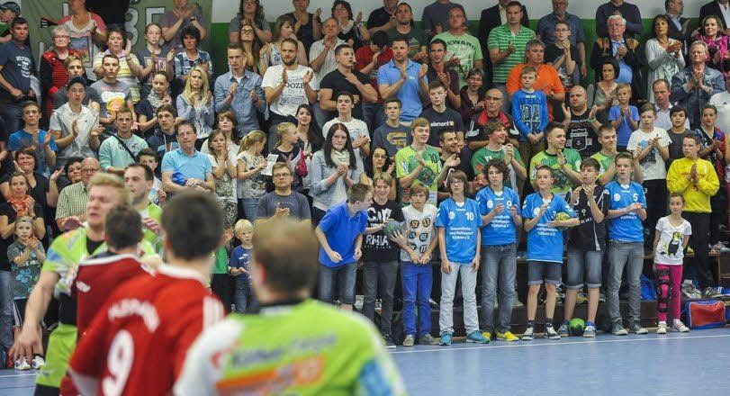 Zwei Minuten vor dem Spielende gaben die Fans stehende Ovationen.
