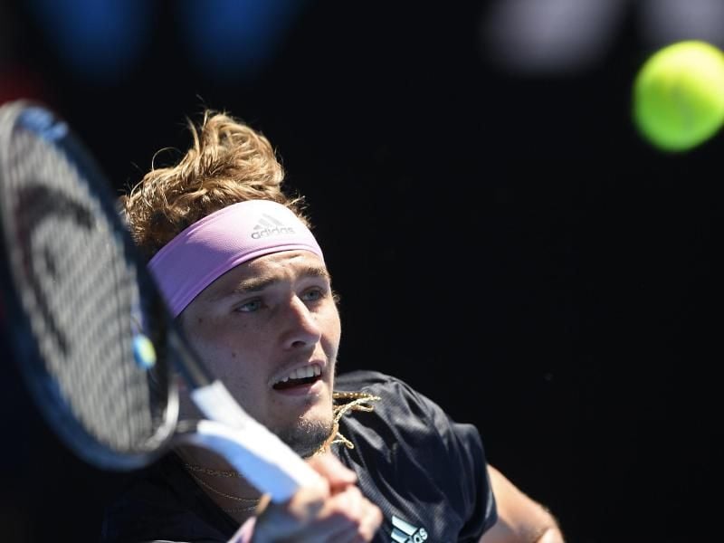 Muss wie sein Bruder in Barcelona früh die Koffer packen: Alexander Zverev. Foto: Andy Brownbill/AP