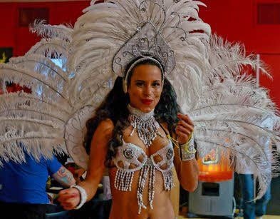 Ein brasilianische Tanzgruppe sorgte für extra Stimmung.