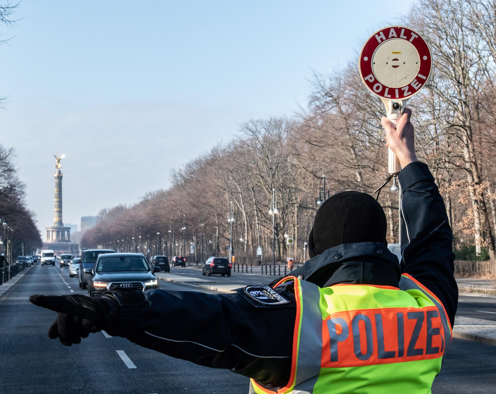 Normalerweise sucht die Berliner Polizei Verkehrssünder und Verbrecher. Diese Suche war jedoch ganz anders.