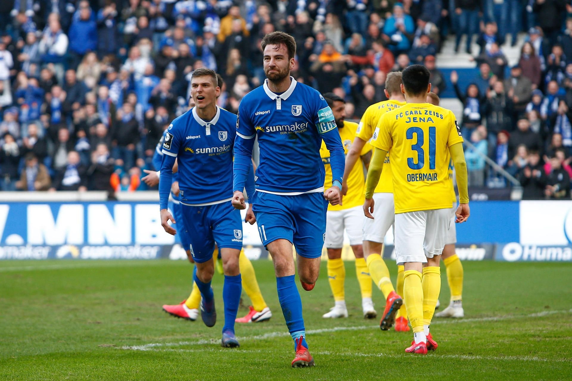 Christian Beck jubelt nach seinem Tor zum 1:1 für den FCM im Heimspiel gegen Carl Zeiss Jena.