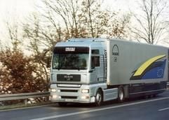 Wochenend-Fahrverbot für Lkw bleibt (Foto: dpa)