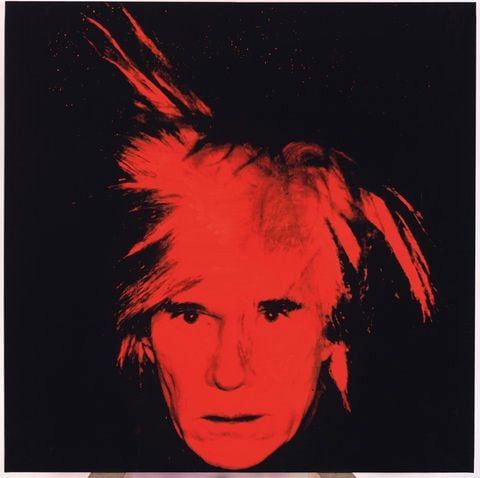 Ein 1984 gemaltes Selbstporträt von Andy Warhol (FOTO: CHRISTIES AUCTION HOUSE/DAPD)