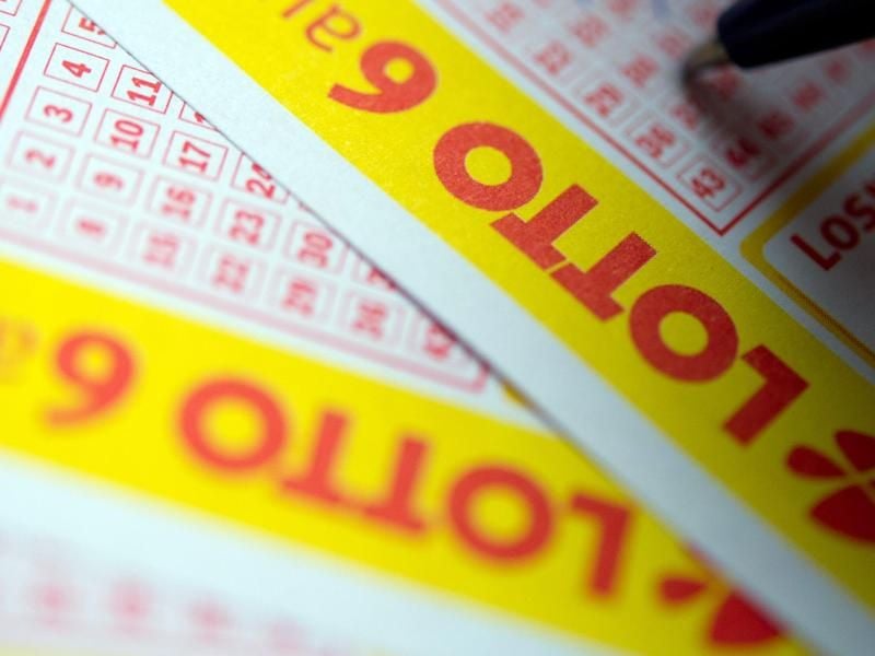 Eine Tippgemeinschaft aus Hessen hat im Lotto knapp 2,6 Millionen Euro gewonnen. Foto: Inga Kjer/dpa/Illustration