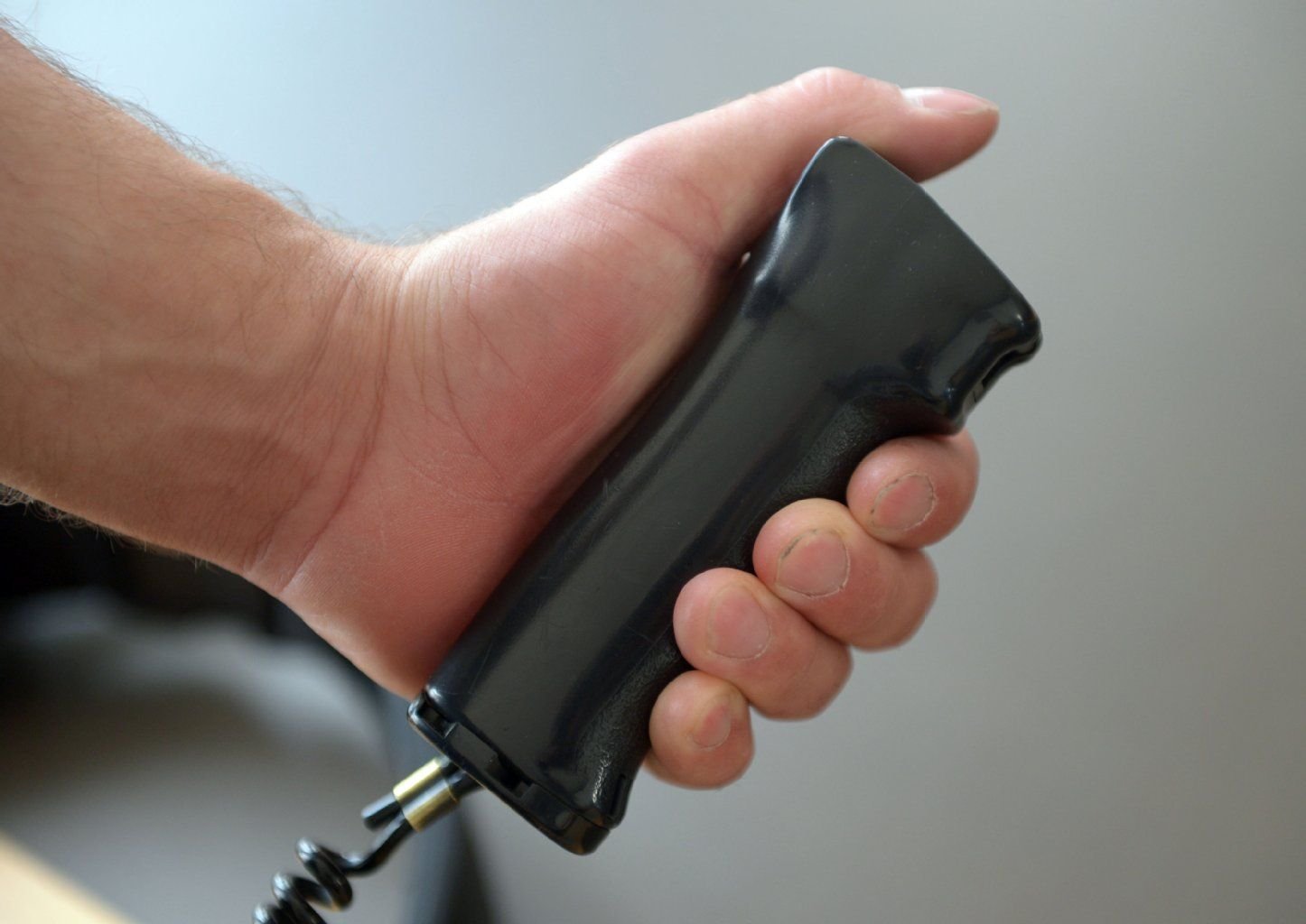 Pfefferspraypistole eines Justizwachmeisters