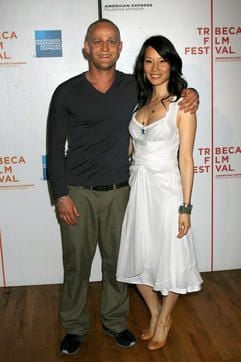 Der deutsche Schauspieler Jürgen Vogel (hier mit der US-Schauspielerin Lucy Liu) ist beimTribeca-Film-Festival in New York als bester Schauspielerausgezeichnet worden. (Foto: dpa)