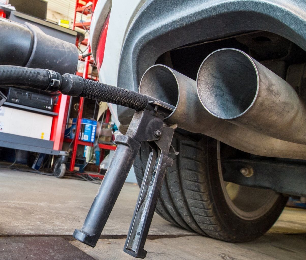 Die Abgaswerte von Diesel-Autos in den USA wurden für Fahrzeugtests manipuliert.
