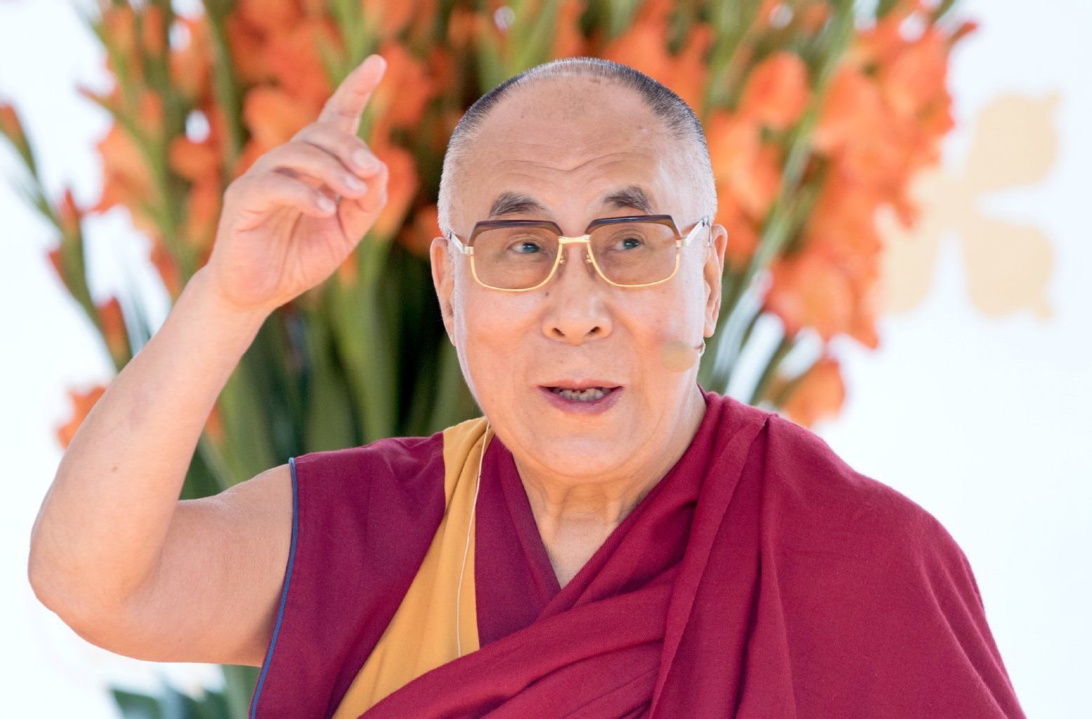 Der Dalai Lama im Kurpark in Wiesbaden