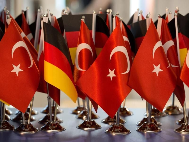 Nach der Festnahme von zwei weiteren Deutschen in der Türkei fordern vielen Politiker eine schärfere Gangart. Foto: Marijan Murat