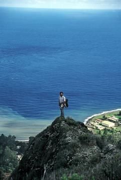 Kein Schiff am Horizont - für die Romanfigur Robinson Crusoe kam die Rettung nach dem Schiffbruch erst nach vielen Jahren (Foto: dpa)