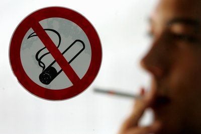 Die von der Großen Koalition geplante Lockerung der Bestimmungen des Nichtraucherschutzes stößt auf Widerstand. (Foto: ddp)