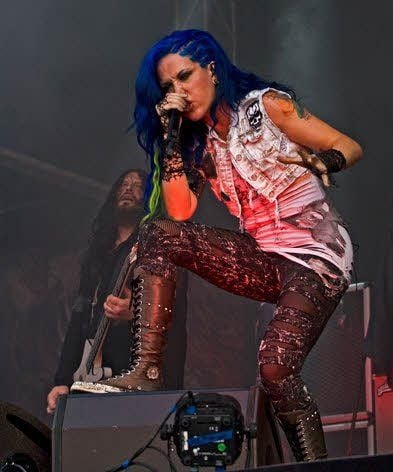 Alissa White Gluz von Arch Enemay