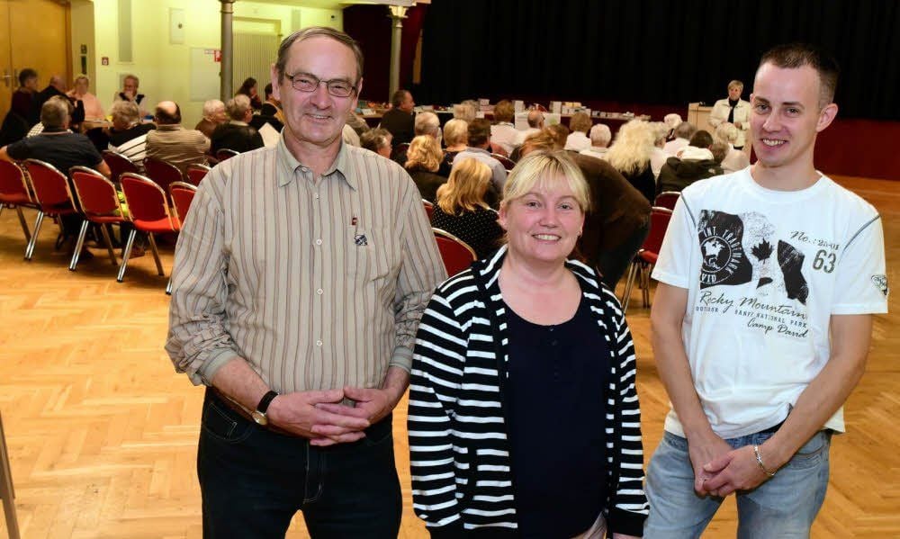 Egon Stürtze, Manuela Onemichl und Nico Hahn (v.l.) sind krank. In Selbsthilfegruppen finden sie Halt und Gleichgesinnte.