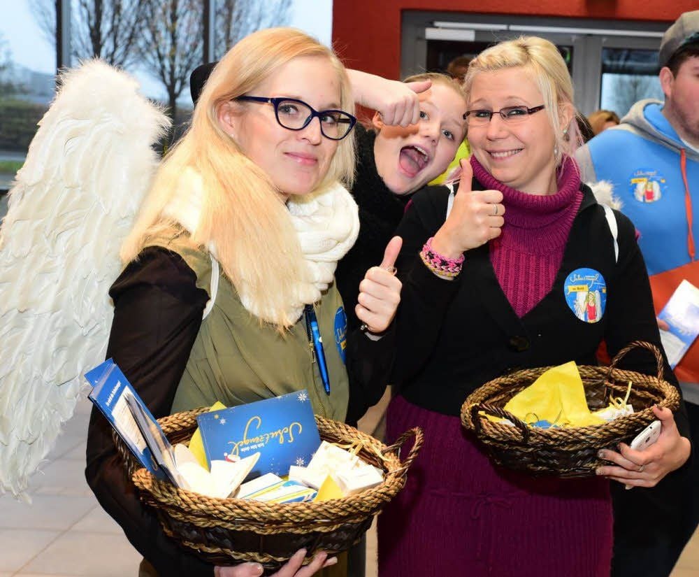 Schutzengel aus den Berufsbildenden Schulen: Marleen Nowak, Lilian-Terese Winkler, Eileen Bschoff (v.l.)
