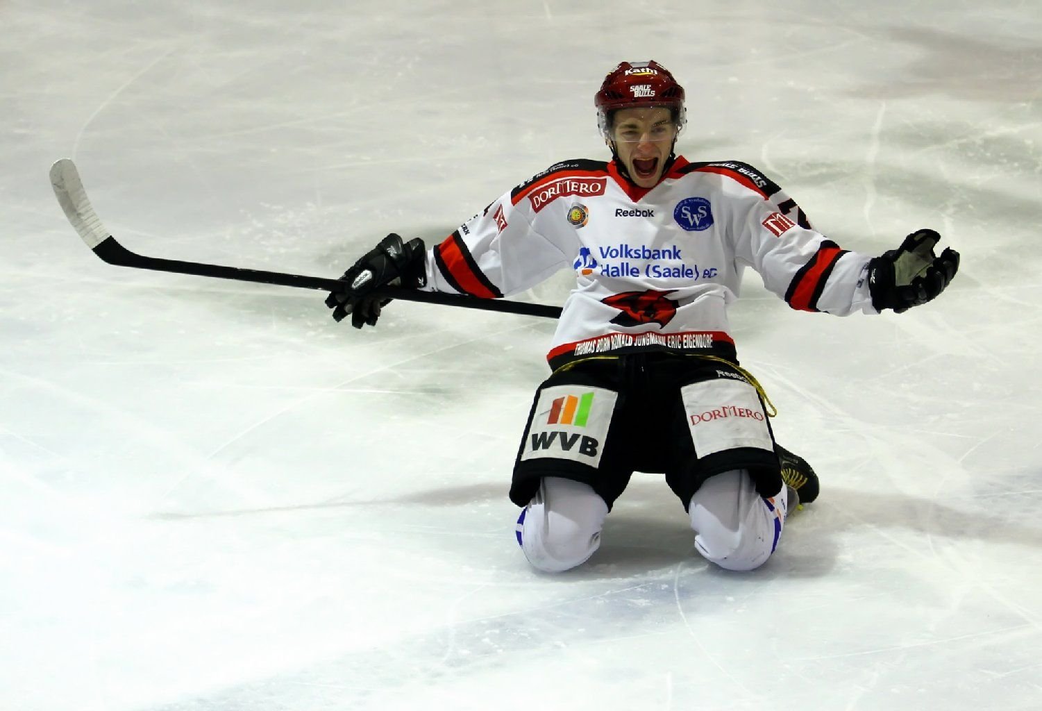 Robin Slanina jubelt nach einem Treffer.