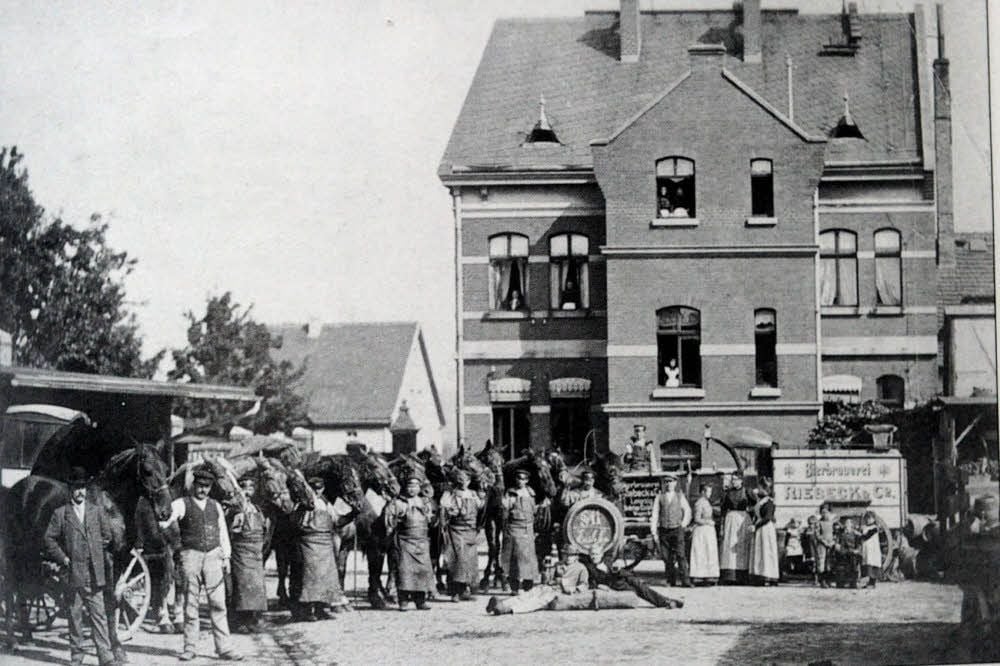 Eine historische Aufnahme der Brauerei in Eisleben.