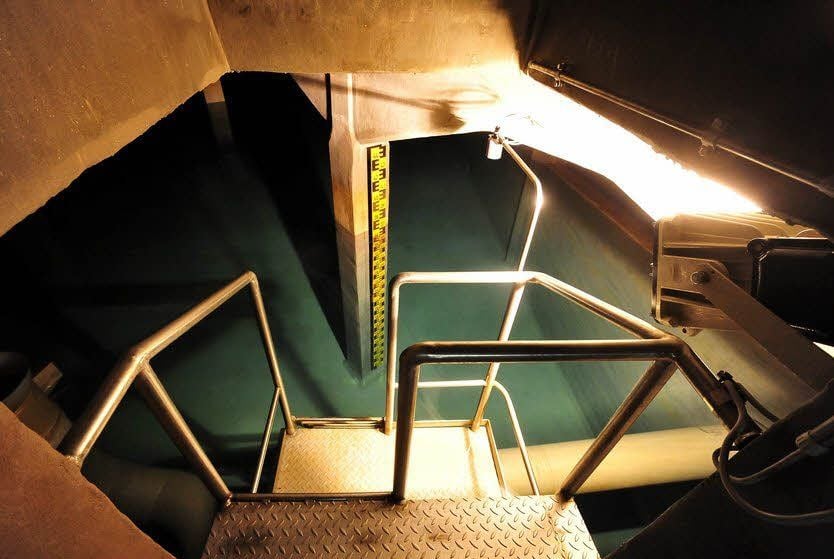 Der Hochbehälter auf dem Gallun fasst in vier solcher Becken 11.000 Kubikmeter Trinkwasser. Zwei Tage würde das ohne Nachfüllen reichen, dann wäre Wittenberg trockengelegt.