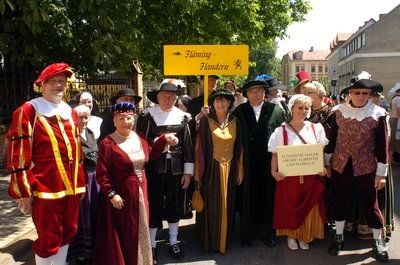 Rund 100 000 Menschen haben nach Veranstalterangaben in Wittenberg das Lutherfest gefeiert. Mit dem dreitägigen Spektakel, das am Sonntag zu Ende ging, erinnerte die Stadt an die Hochzeit von Martin Luther mit Katharina von Bora. (FOTO: KUHN)