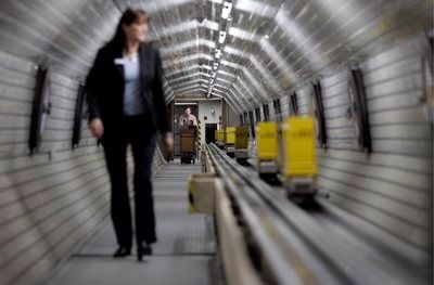 Die Deutsche Nationalbibliothek hat Probleme mit der dauerhaften Speicherung digitaler Publikationen. (FOTO: DPA)
