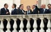 Europäische Staatschefs auf dem Balkon der aus der Renaissance stammenden Konservatorenpalastes auf dem berühmten Kapitolshügel in Rom. (Foto: dpa)
