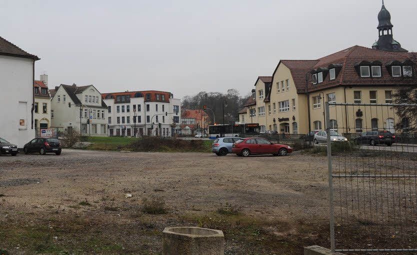 Sexy sieht das ehemalige Gelände Molkereigelände gegenüber der Sparkasse in Hettstedt nicht gerade aus. Aber hier könnte bald der neue Rossmann entstehen.