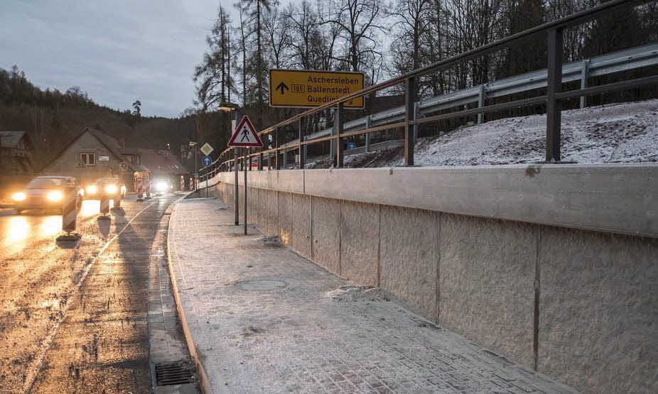 Noch lang nicht fertig sind die Arbeiten an der L 235. Für Harzgeröder bedeutet das weiterhin Umwege.