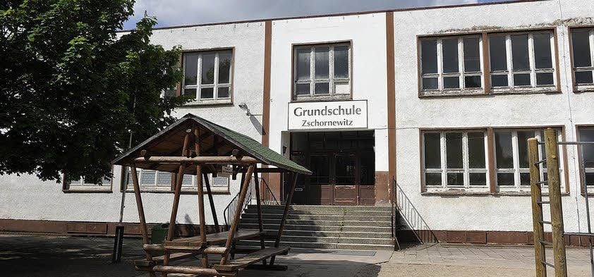 Die alte Grundschule wurde von der Stadt erworben - zum Abriss.
