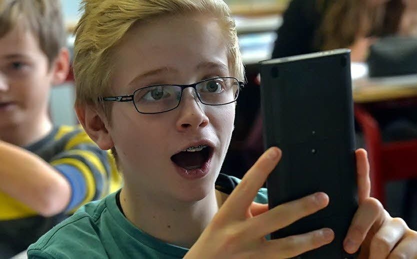 Brian staunt über die Ergebnisse eines ersten Tests.