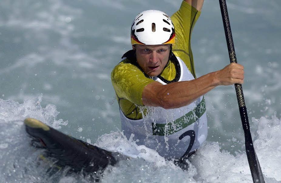 Erfolgsfahrt: Das Foto zeigt Stefan Pfannmöller im Halbfinale des Canadier-Einers im Hellinikon Olympia Komplex während der Olympischen Spiele 2004 in Athen.