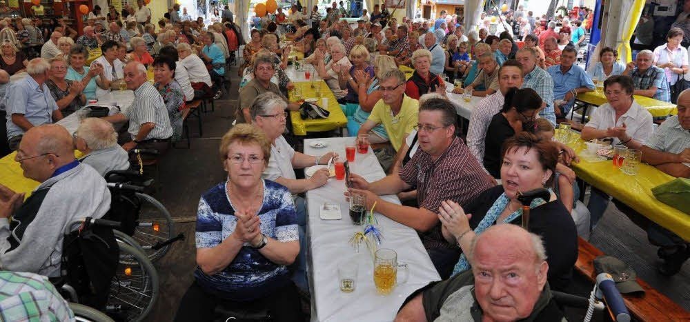 Das Festzelt war oft bis auf den letzten Platz gefüllt