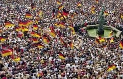 Während der WM 2006 in Deutschland wird ein Ansturm von mehreren 10.000 Fans bei Großevents in unterschiedlichen Städten erwartet. (Foto: dpa)