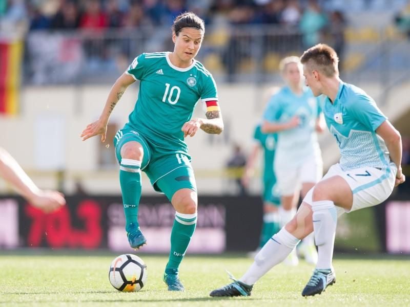 Sicherte sich erneut den Titel bei den Frauen: Dzsenifer Marozsan (l). Foto: Sasa Pahic Szabo