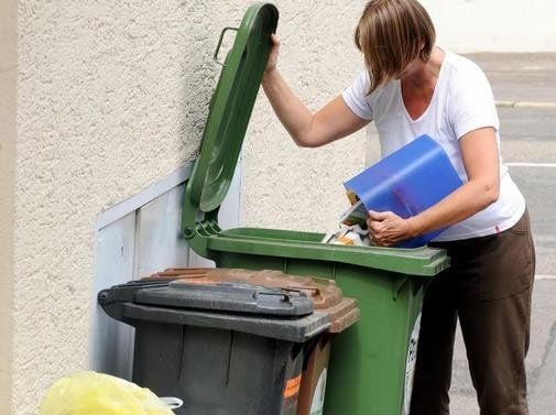Beim Kampf gegen die Papierberge im heimischen Büro muss man sich an die Aufbewahrungsfristen halten. Das gilt insbesondere für Einkommensteuerpflichtige.