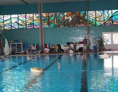 Am Freitag startet erneut der Wettbewerb der Modellboote in der Südschwimmhalle.