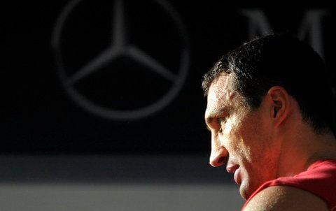 Wladimir Klitschko wird vorerst nicht gegen Dereck Chisora boxen. Die Gesundheit lässt es nicht zu. (FOTO: DAPD)