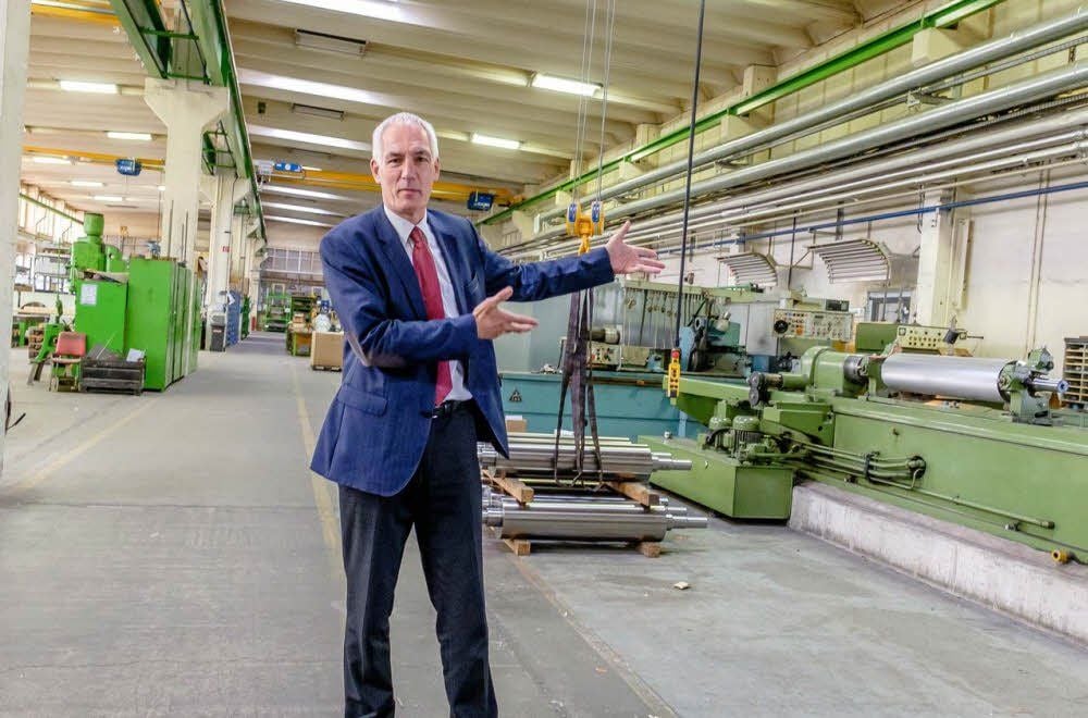 Platz für Innovationen. Manager Andreas Schultz in der Werkshalle von Mühlenbau