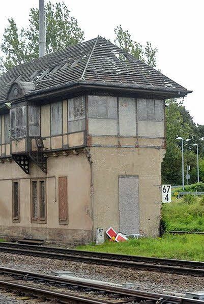 Das Stellwerk soll bald abgerissen werden.