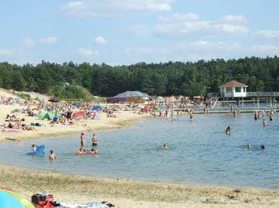 Der Bernsteinsee: Hier können Familien mit krebskranken Kindern Urlaub machen.