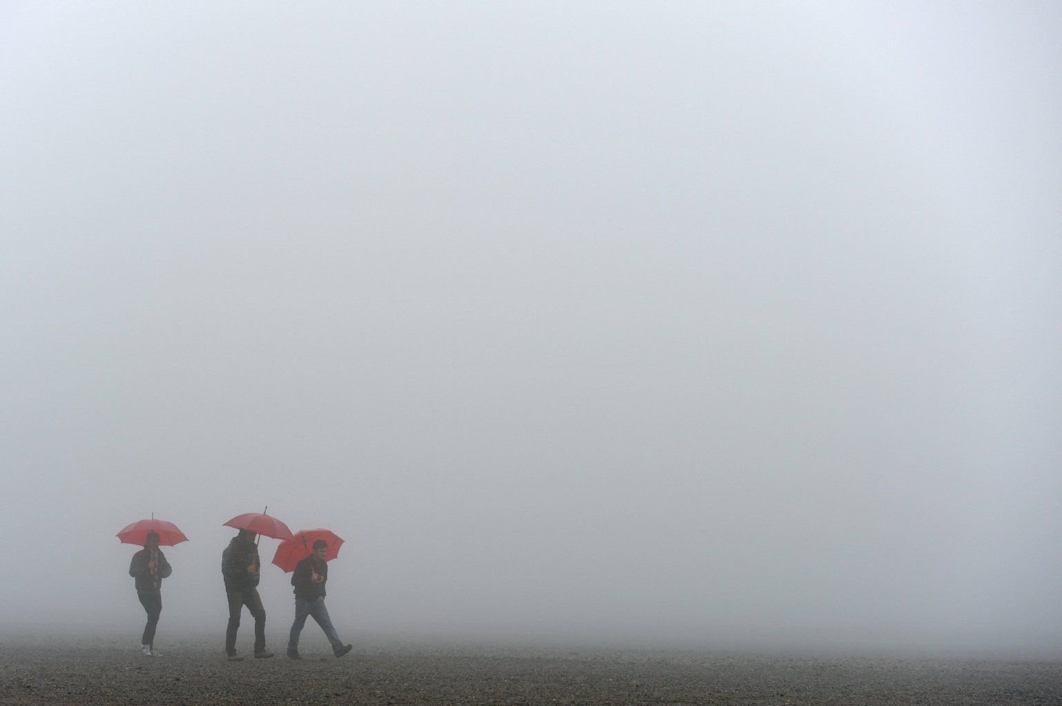 Spaziergänger im Nebel