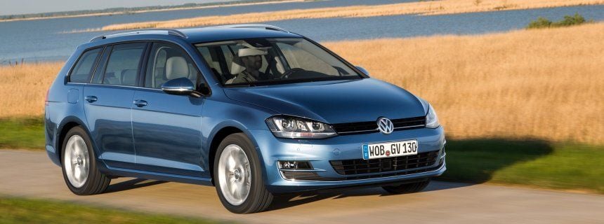 Der Golf VII Variant rutscht bei Haftpflicht und Vollkaskoversicherung jeweils um zwei Stufen nach unten. Dadruch sollte auch der Versicherungsbeitrag schrumpfen.