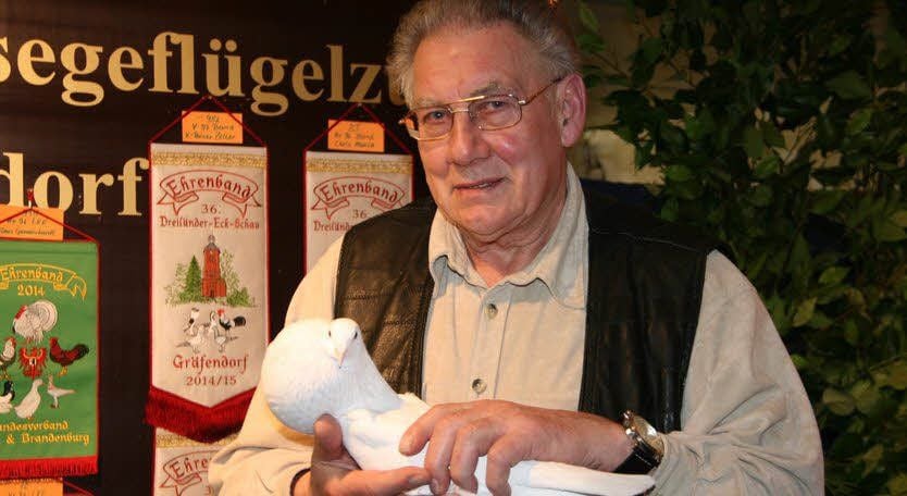 Vereins-Chef Reinhard Arandt freut sich über viele Anmeldungen Jessener und Annaburger Geflügel-Zuchtfreunde für die Schau.