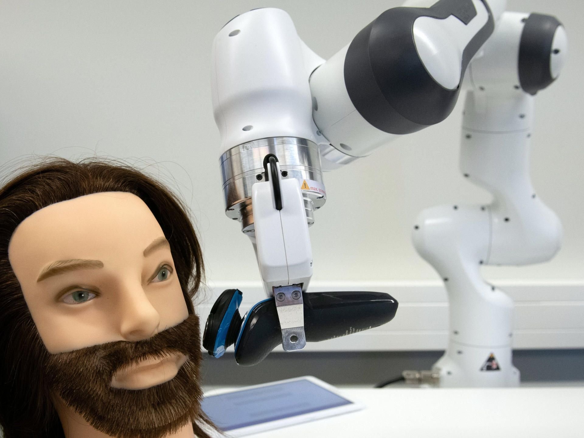 In immer mehr Berufen könnten künftig Roboter den Menschen ersetzen.