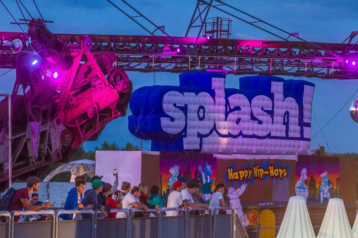 Das Splash-Festival 2013. Das HipHop-Festival zählt zu den größten Deutschlands und bietet über vier Tage Musik auf mehreren Bühnen, Graffiti-Workshops und Skater-Events.