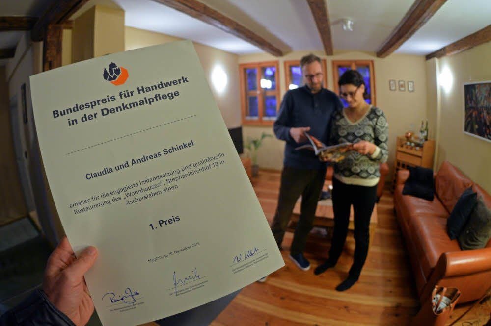 Claudia und Andreas Schinkel freuen sich über den 1. Preis.