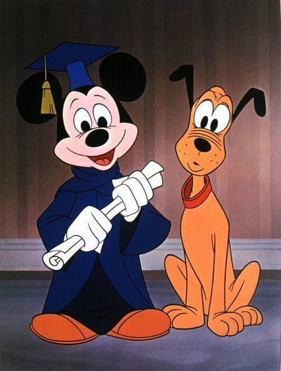 Micky mir seinem ebenso treuen wie tollpatschigen Gefährten Pluto. (FOTO: DPA)