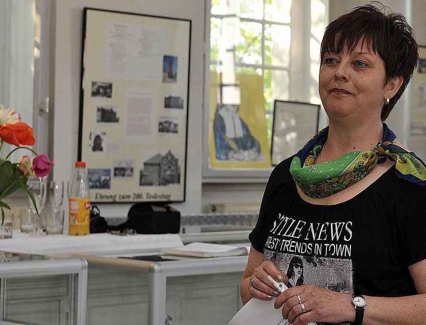 Heike Ludwig bei der Vernissage