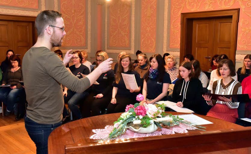 Die Stadt Weißenfels unterstützt auch das Musical-Projekt „Alban und die Königin“. Hier übt der Chor im Fürstenhaus.