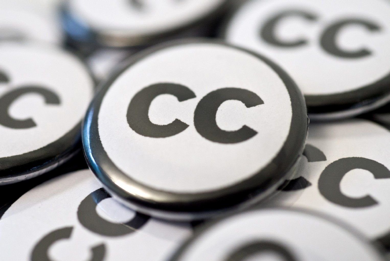 Mit Creative Commons kann jeder schnell und unkompliziert Rechte für die Nutzung seiner Werke festlegen.
