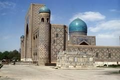 Blick auf die Madrasa (Koranschule) Tilya-Kori in Samarkand in Usbekistan. (Foto: dpa)